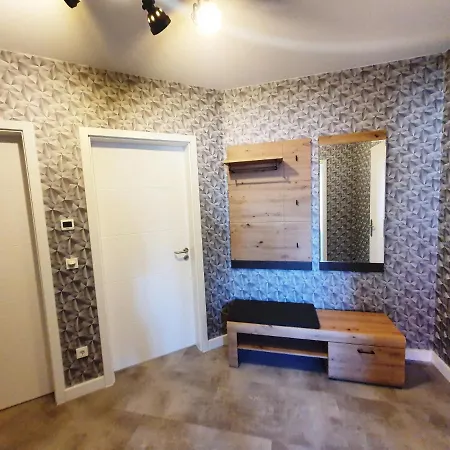 Dm & - Rasenweg *